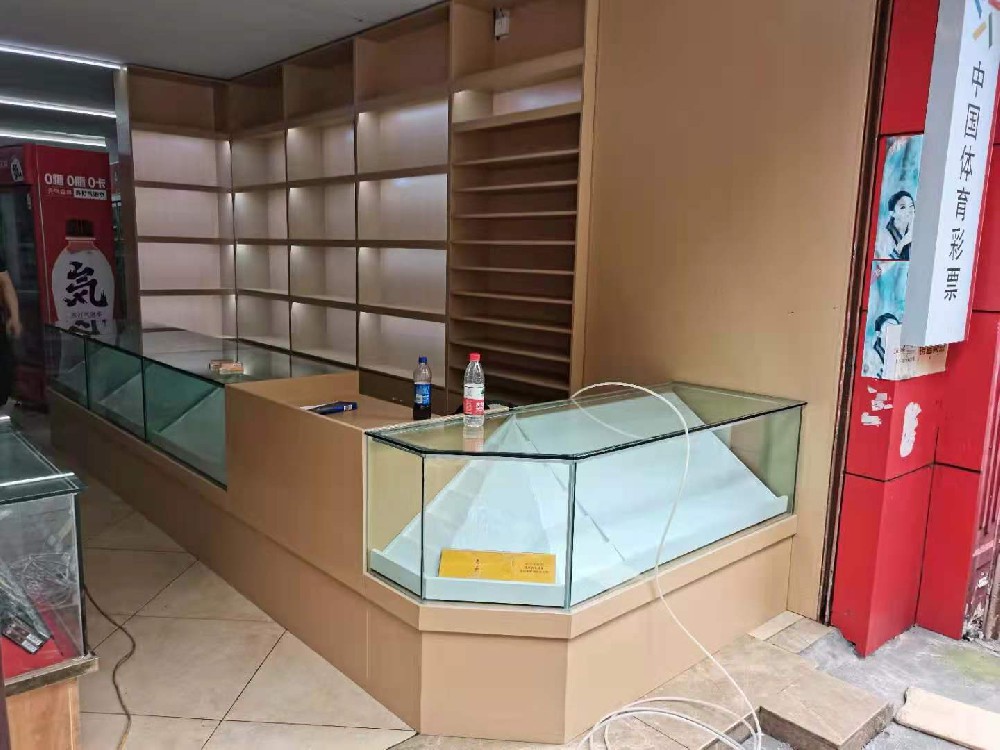 煙酒柜
